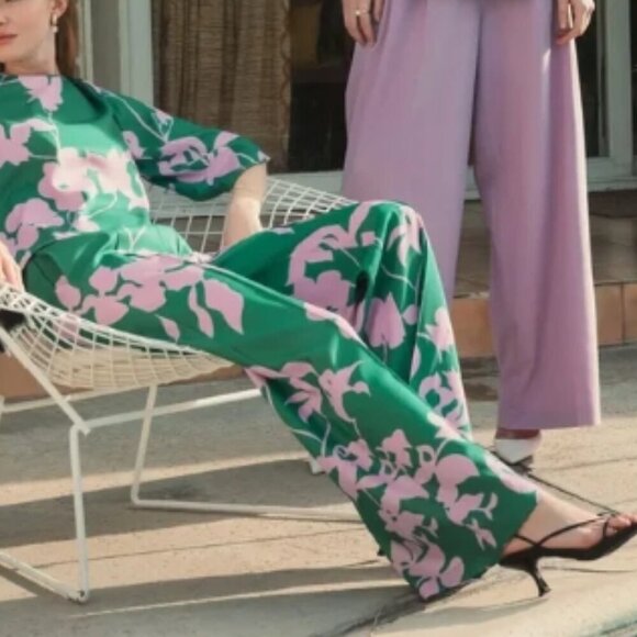 Mac Duggal Pants - Mac Duggal NWT Green Printed Crepe Wide-Leg Trousers | Size XS